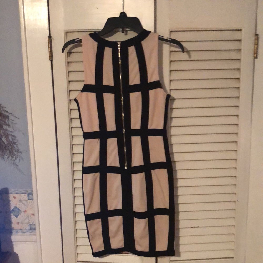 Dress - Picture 3 of 3
